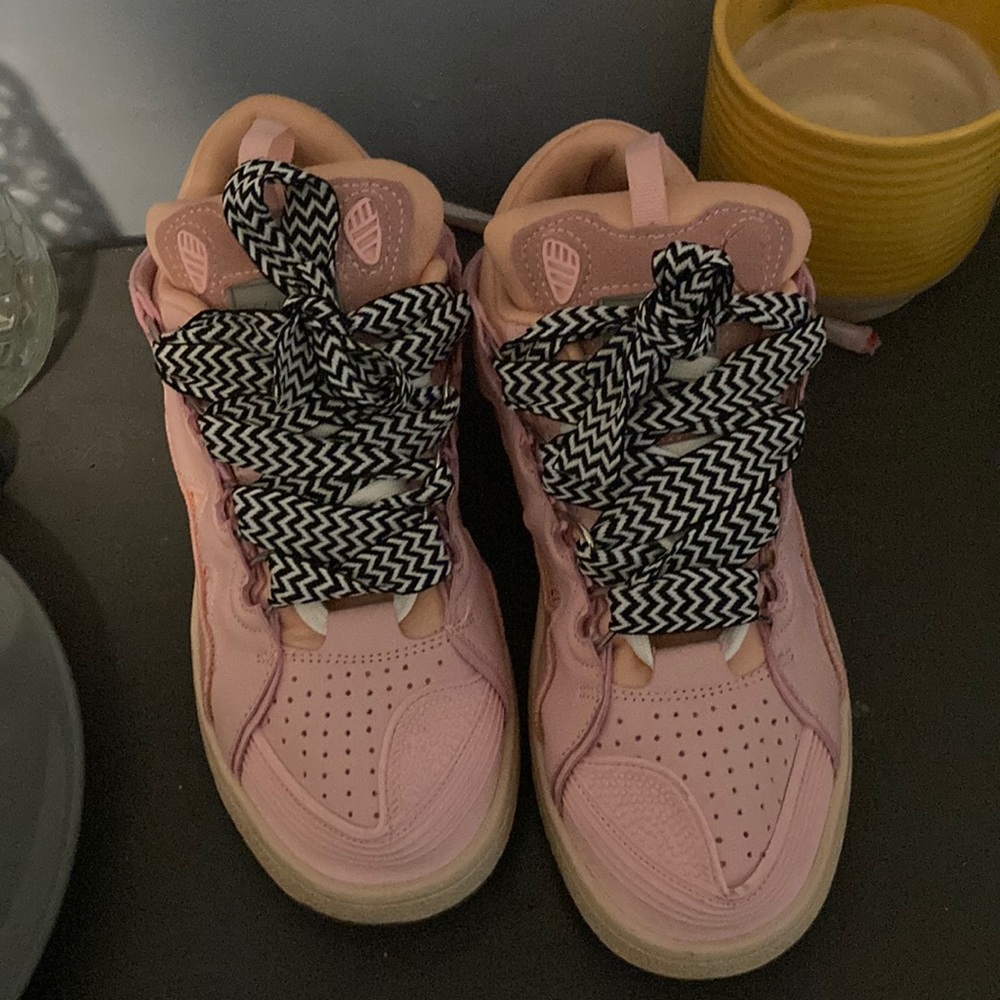 I’m selling lavans I don’t won’t them NOMORE!